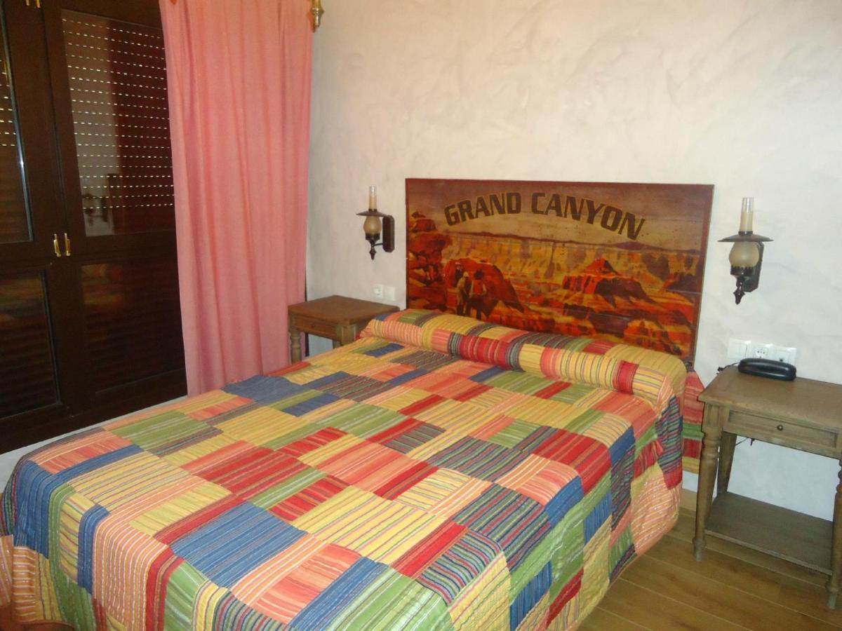 Hotel Plaza Teverga La Plaza Luaran gambar